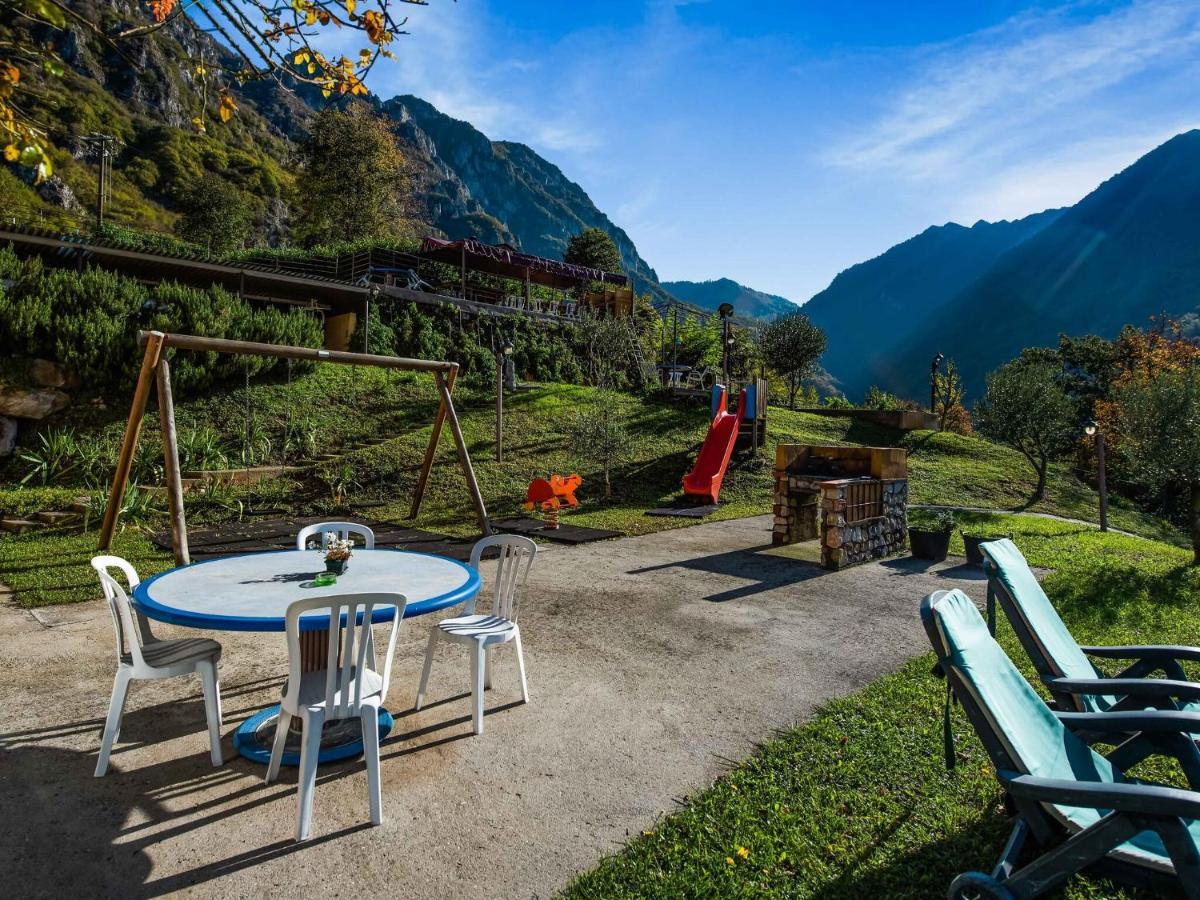 فيلا مارونفي Beautiful Chalet With Swimming Pool In Lombardy المظهر الخارجي الصورة